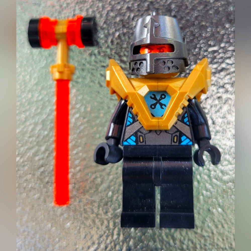 LEGO® Nexo Knights Minifigure Robin Underwood Nex135, Lego Set not included. 
